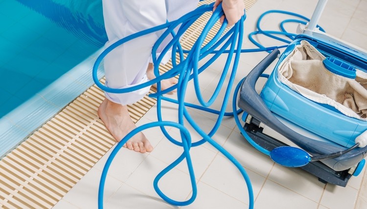 pool cleaning services in abu dhabi