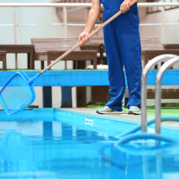 pool cleaning services abu dhabi