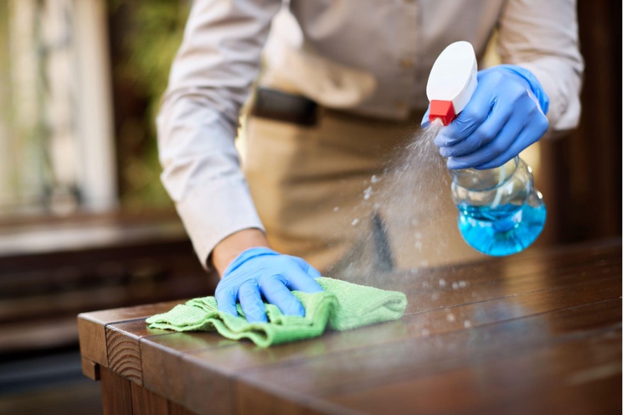 THE DIFFERENCE BETWEEN SANITIZING, DISINFECTING CLEANING METHODS